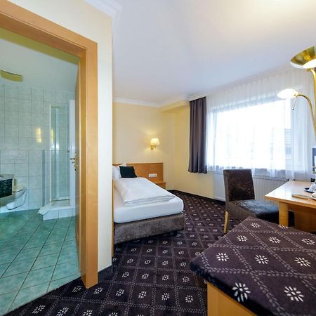 Hotel Zum Adler Nidderau 외부 사진